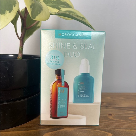 Moroccanoil Shine & Seal Duo- Moroccanoil Treatment & Mending Infusion Repair - Picture 2 of 7